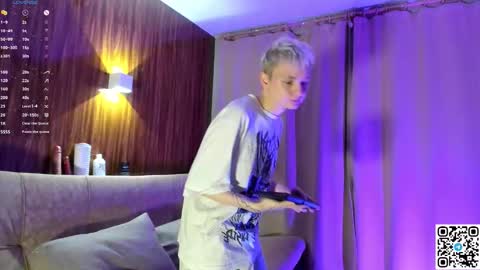 Snapshot of logan_mett chatting on 03/12/26, 04:02 Logan online show from 03/12/26, 04:02