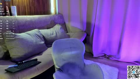 Snapshot of logan_mett chatting on 04/06/26, 01:56 Logan online show from 04/06/26, 01:56