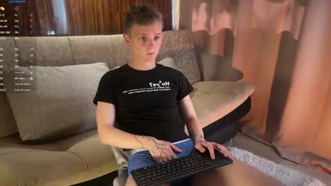 Snapshot of logan_mett chatting on 06/16/26, 12:19 Logan online show from 06/16/26, 12:19