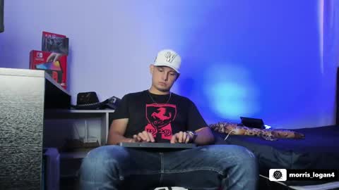 Logan morris online show from 03/01/25, 10:21