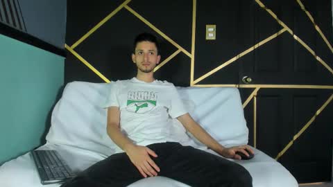 Logan Rogers online show from 09/24/25, 02:09