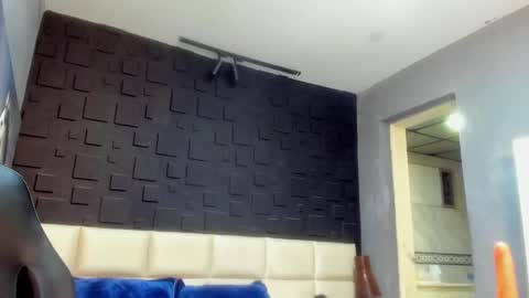 Snapshot of logan_varela chatting on 12/18/24, 10:30 logan_varela online show from 12/18/24, 10:30