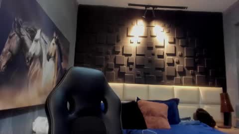 Snapshot of logan_varela chatting on 12/22/24, 01:23 logan_varela online show from 12/22/24, 01:23