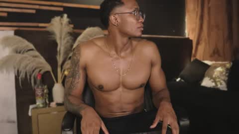 Snapshot of logan_varela chatting on 01/22/25, 02:37 logan_varela online show from 01/22/25, 02:37