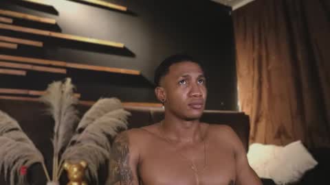 Snapshot of logan_varela chatting on 01/22/25, 04:55 logan_varela online show from 01/22/25, 04:55