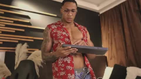 Snapshot of logan_varela chatting on 01/26/25, 12:16 logan_varela online show from 01/26/25, 12:16