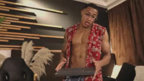 Snapshot of logan_varela chatting on 01/26/25, 02:19 logan_varela online show from 01/26/25, 02:19