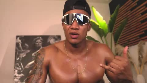 Snapshot of logan_varela chatting on 02/05/25, 07:18 logan_varela online show from 02/05/25, 07:18