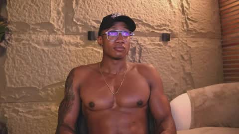 Snapshot of logan_varela chatting on 03/12/25, 10:39 logan_varela online show from 03/12/25, 10:39