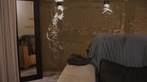 Snapshot of logan_varela chatting on 10/09/25, 09:18 logan_varela online show from 10/09/25, 09:18