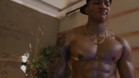 Snapshot of logan_varela chatting on 10/16/25, 11:28 logan_varela online show from 10/16/25, 11:28