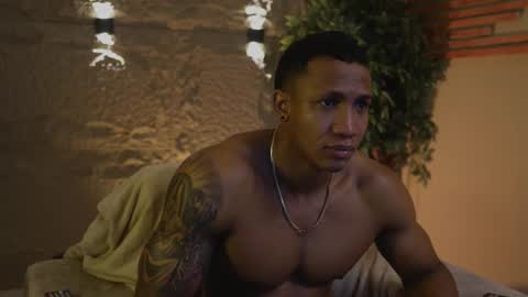 Snapshot of logan_varela chatting on 10/18/25, 03:57 logan_varela online show from 10/18/25, 03:57