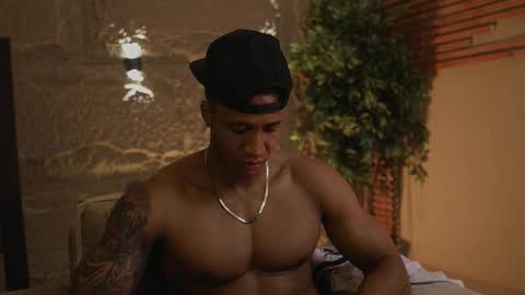 Snapshot of logan_varela chatting on 11/06/25, 01:45 logan_varela online show from 11/06/25, 01:45