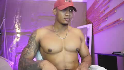 logan_varela online show from 07/04/26, 12:00