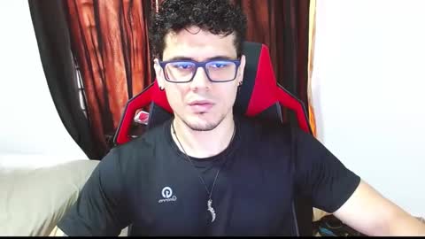 Snapshot of loganandrwz chatting on 02/02/26, 07:23 Loganandrwz online show from 02/02/26, 07:23