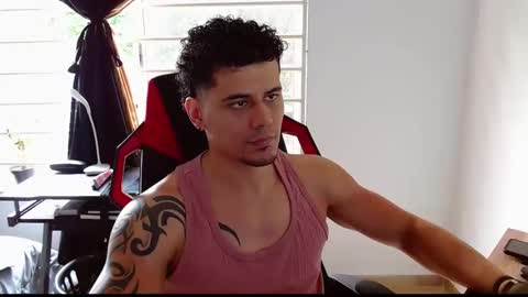 Snapshot of loganandrwz chatting on 02/09/26, 08:13 Loganandrwz online show from 02/09/26, 08:13