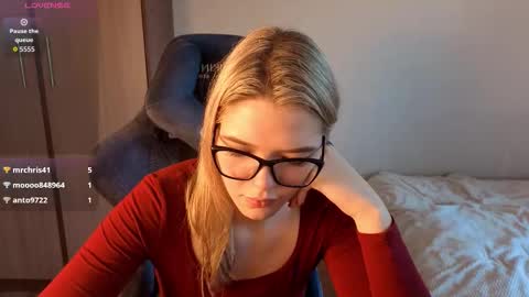 Logan and Katana online show from 09/12/25, 12:05