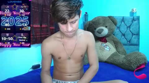 Snapshot of loganevans8 chatting on 11/28/25, 09:12 Logan online show from 11/28/25, 09:12