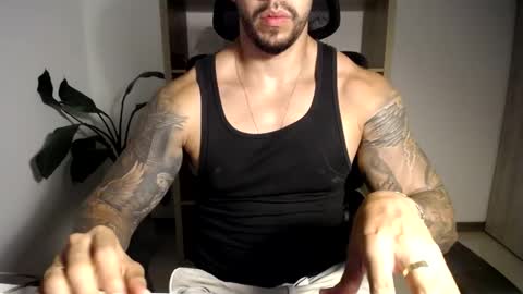 Snapshot of loganhod chatting on 06/06/26, 01:00 Logan Wolfp online show from 06/06/26, 01:00