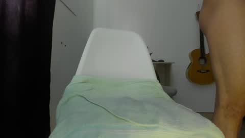 Snapshot of loganhot22 chatting on 01/02/25, 04:24 Logan online show from 01/02/25, 04:24