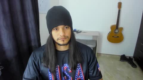 Snapshot of loganhot22 chatting on 01/30/25, 11:22 Logan online show from 01/30/25, 11:22