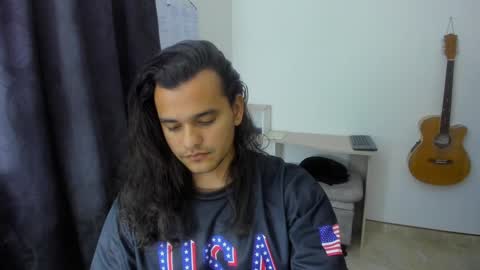 Snapshot of loganhot22 chatting on 02/09/25, 03:22 Logan online show from 02/09/25, 03:22