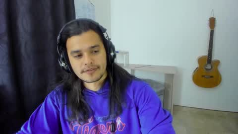 Snapshot of loganhot22 chatting on 02/19/25, 02:44 Logan online show from 02/19/25, 02:44