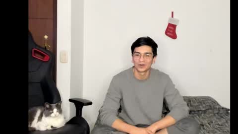 Snapshot of logannick chatting on 12/17/24, 08:34 Logan online show from 12/17/24, 08:34