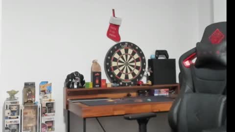 Snapshot of logannick chatting on 01/28/25, 08:36 Logan online show from 01/28/25, 08:36