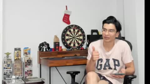 Snapshot of logannick chatting on 01/29/25, 08:40 Logan online show from 01/29/25, 08:40