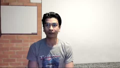 Snapshot of logannick chatting on 06/14/26, 07:32 Logan online show from 06/14/26, 07:32