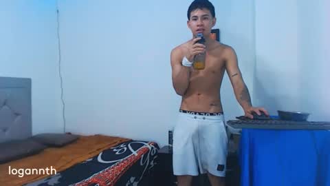 logannthh online show from 12/05/24, 10:23