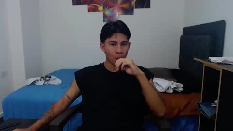 Snapshot of logannthh chatting on 10/31/25, 08:15 logannthh online show from 10/31/25, 08:15