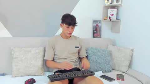 loganoficialx online show from 01/26/25, 07:10