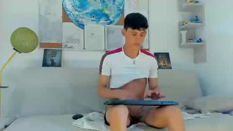 Snapshot of loganoficialx chatting on 03/12/26, 08:04 loganoficialx online show from 03/12/26, 08:04