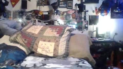 Snapshot of loganpax chatting on 12/03/25, 07:01 loganpax online show from 12/03/25, 07:01