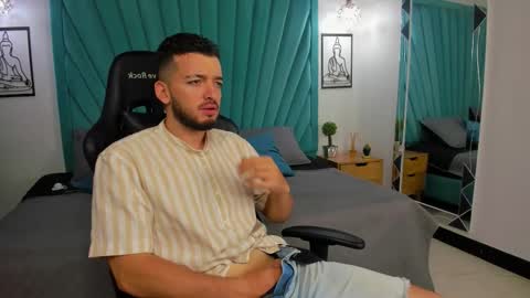 Logan Wolf online show from 02/21/26, 01:56