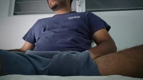 Snapshot of logiosh chatting on 04/23/26, 02:46 logiosh online show from 04/23/26, 02:46