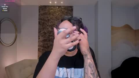 Snapshot of loiseharper chatting on 06/10/26, 11:46 Loise online show from 06/10/26, 11:46