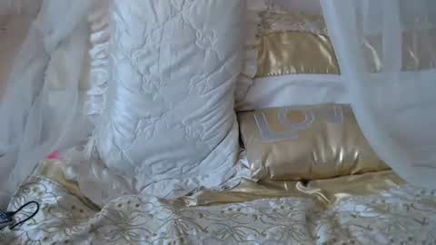 Lilu online show from 01/25/25, 09:36