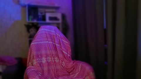 lola online show from 11/29/25, 07:22