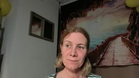 Snapshot of lola_belgium chatting on 04/29/26, 05:30 lola_belgium online show from 04/29/26, 05:30