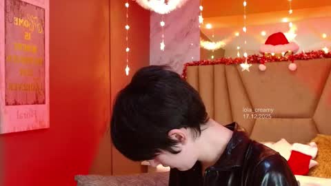 Lola online show from 12/17/25, 01:50