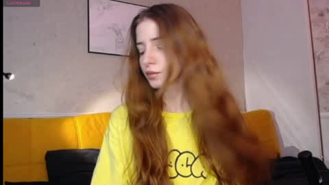 Snapshot of lola_dinky chatting on 04/03/26, 04:05 Lola online show from 04/03/26, 04:05