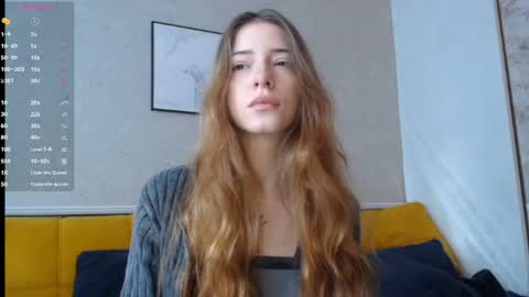Snapshot of lola_dinky chatting on 04/05/26, 02:14 Lola online show from 04/05/26, 02:14