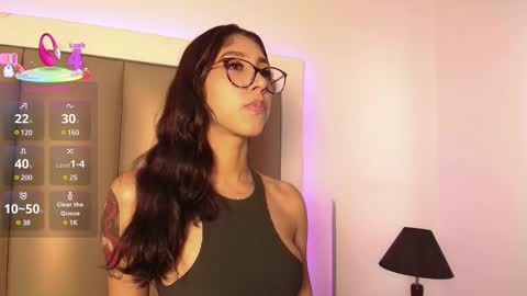 Snapshot of lola_js chatting on 02/25/25, 08:30 lola_js online show from 02/25/25, 08:30