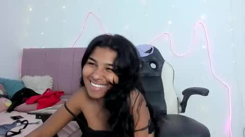 Snapshot of lola_lustrum chatting on 06/05/26, 02:01 lola_lustrum online show from 06/05/26, 02:01