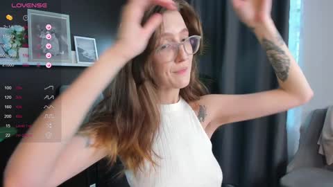 Lola online show from 12/11/24, 09:09