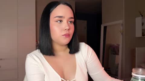 Snapshot of lola_razee chatting on 07/12/26, 12:01 lola_razee online show from 07/12/26, 12:01