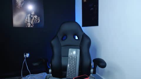 Snapshot of lola_red956680 chatting on 12/20/25, 12:56 lola red online show from 12/20/25, 12:56